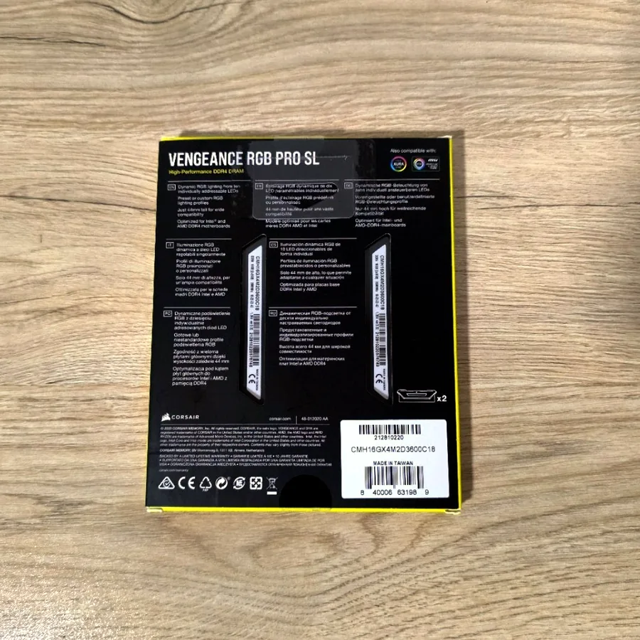 Corsair Vengeance RGB Pro SL 16 ГБ DDR4 3600 МГц