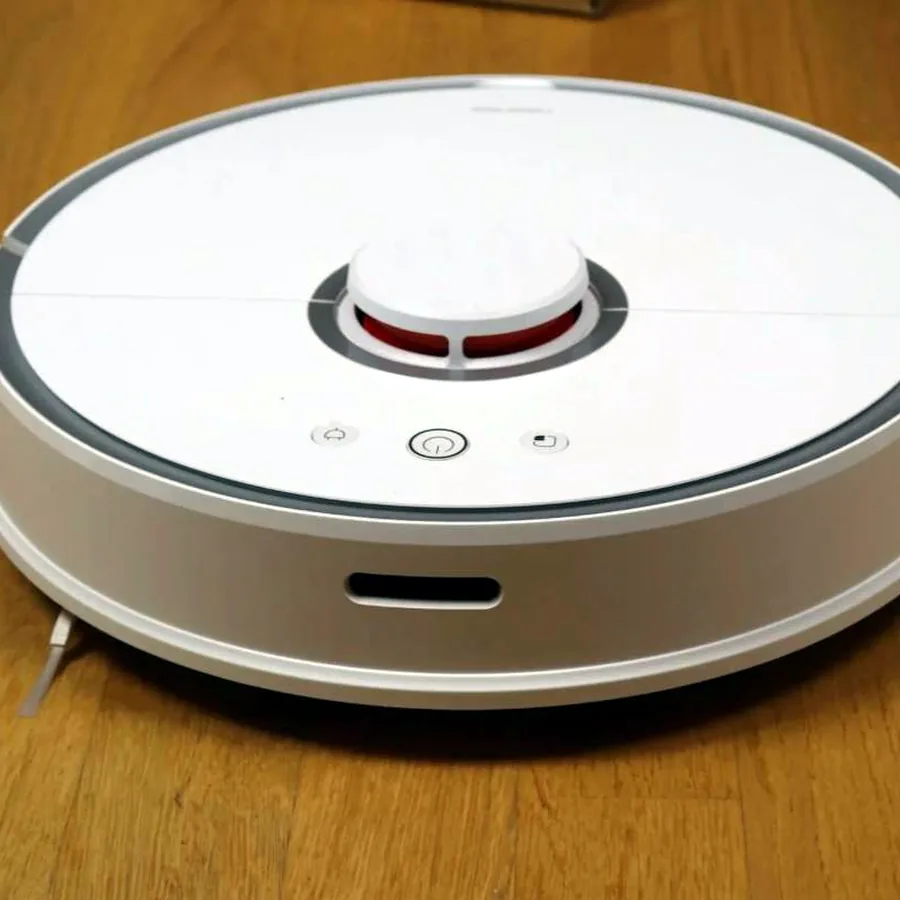 Робот-пылесос Xiaomi Roborock S5 с влажной уборкой