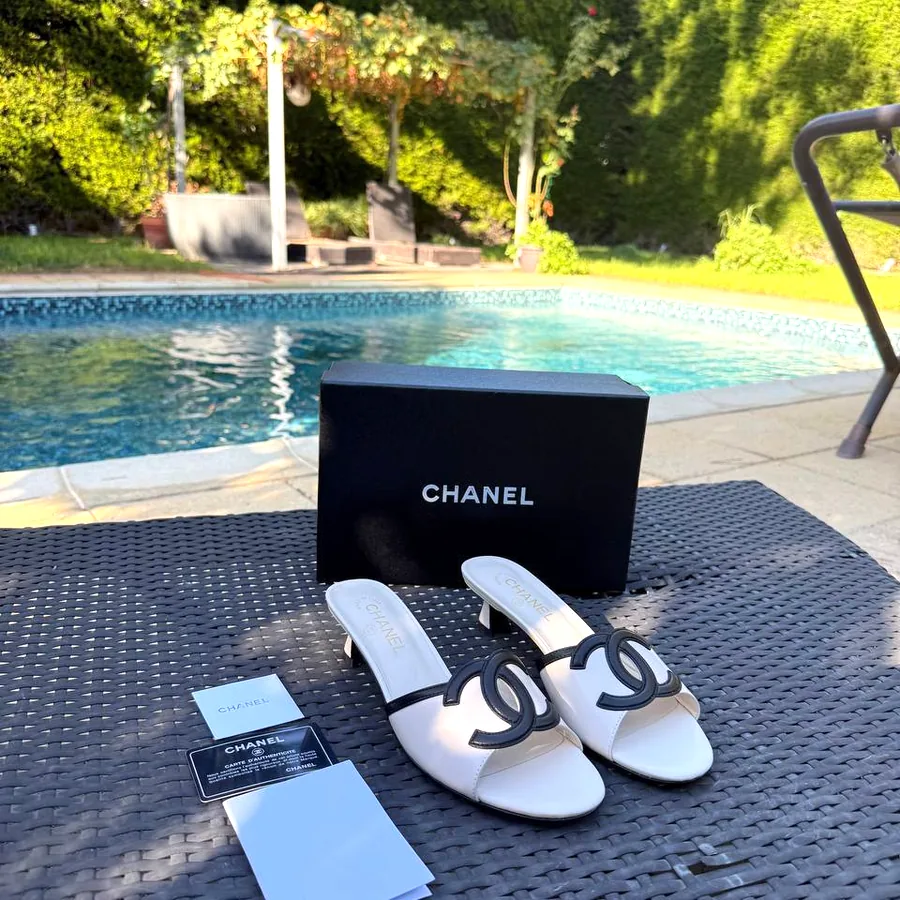Туфли Chanel White & Black Leather CC Logo, размер 40
