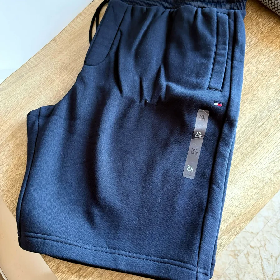 Шорты Tommy Hilfiger, размер XL, новые