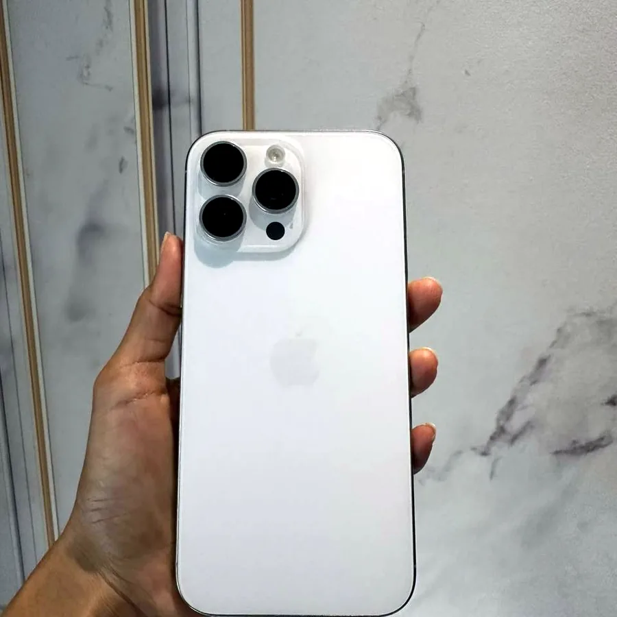 iPhone 16 Pro Max 1TB, белый, батарея 91%