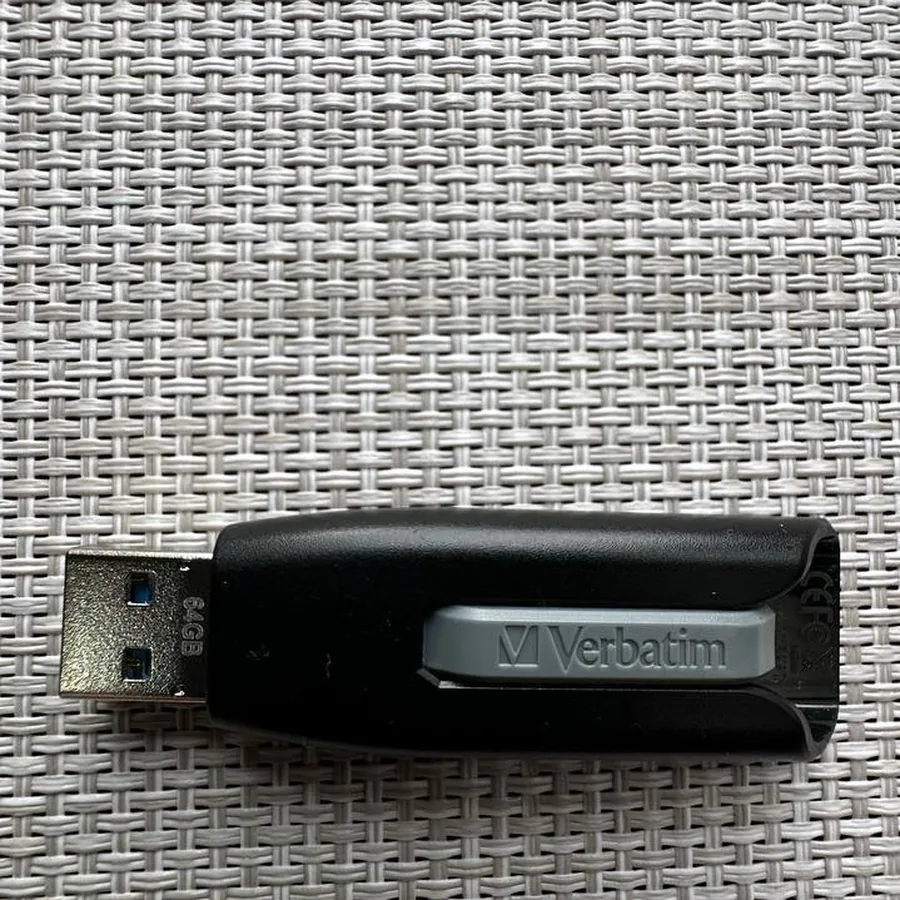 Флешка Verbatim 64 GB USB 3.2