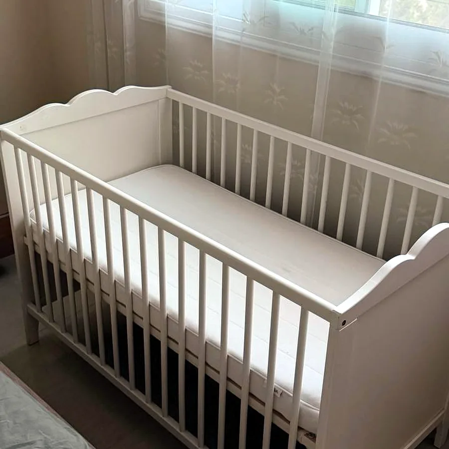 Детская кроватка 120x60 с матрасом