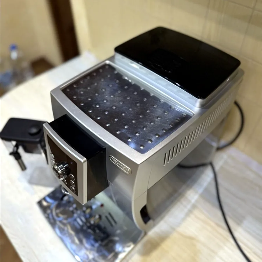 Кофемашина Delonghi, идеальное состояние