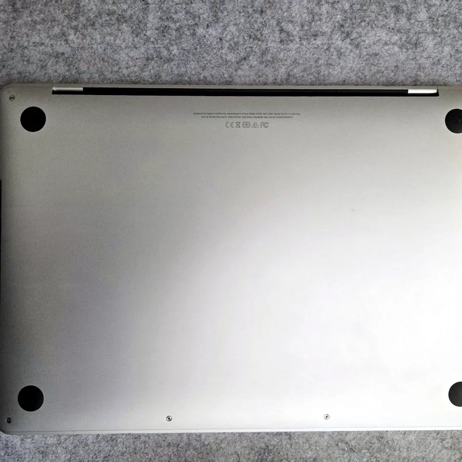 MacBook Pro 13.3 Retina i5 Touchbar 16GB/256GB