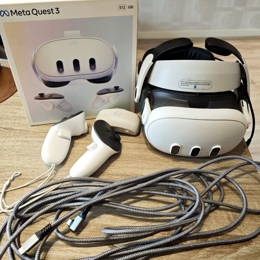 Meta Quest 3 512 GB с BoboVR M3 Pro и аксессуарами