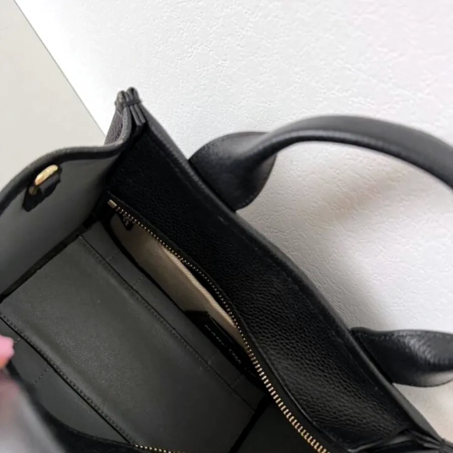 Сумка Marc Jacobs The Tote Bag Medium, оригинал