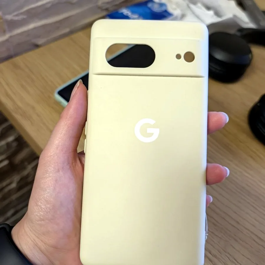 Google Pixel 7, 128 GB, заднее стекло с трещинами