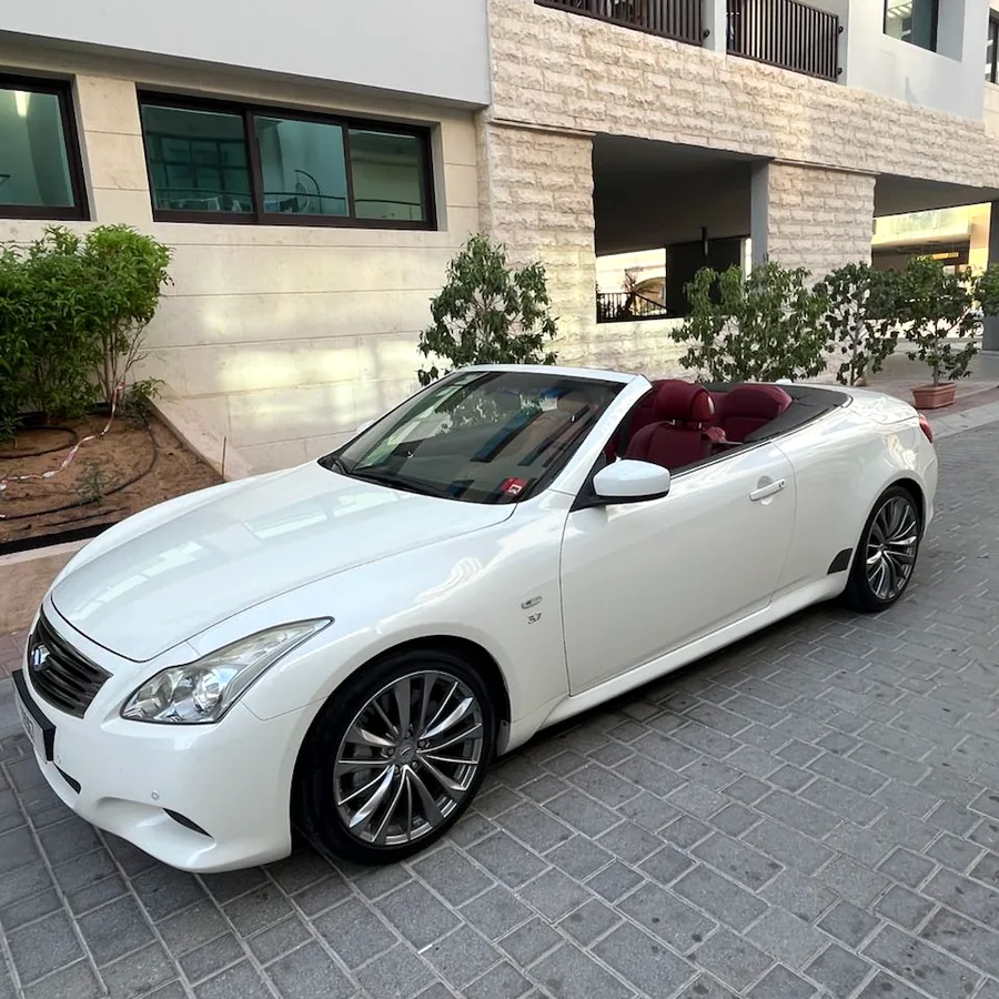 Infiniti Q60 3.7 2016, пробег 155 000 км