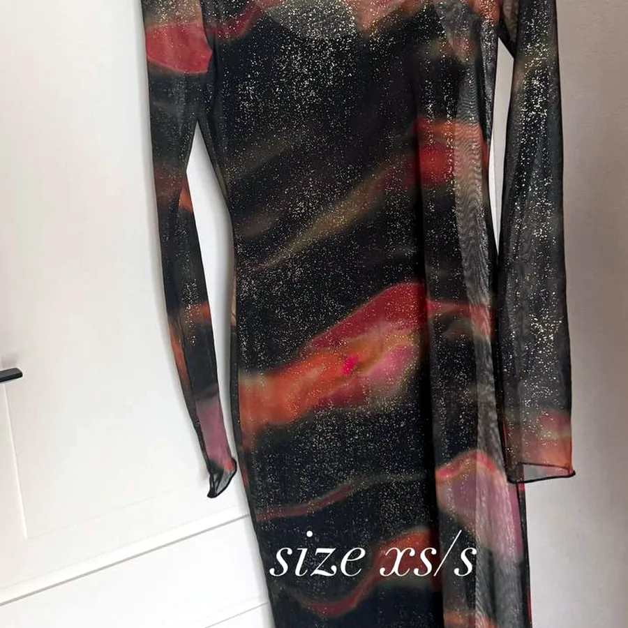 Платье Bershka