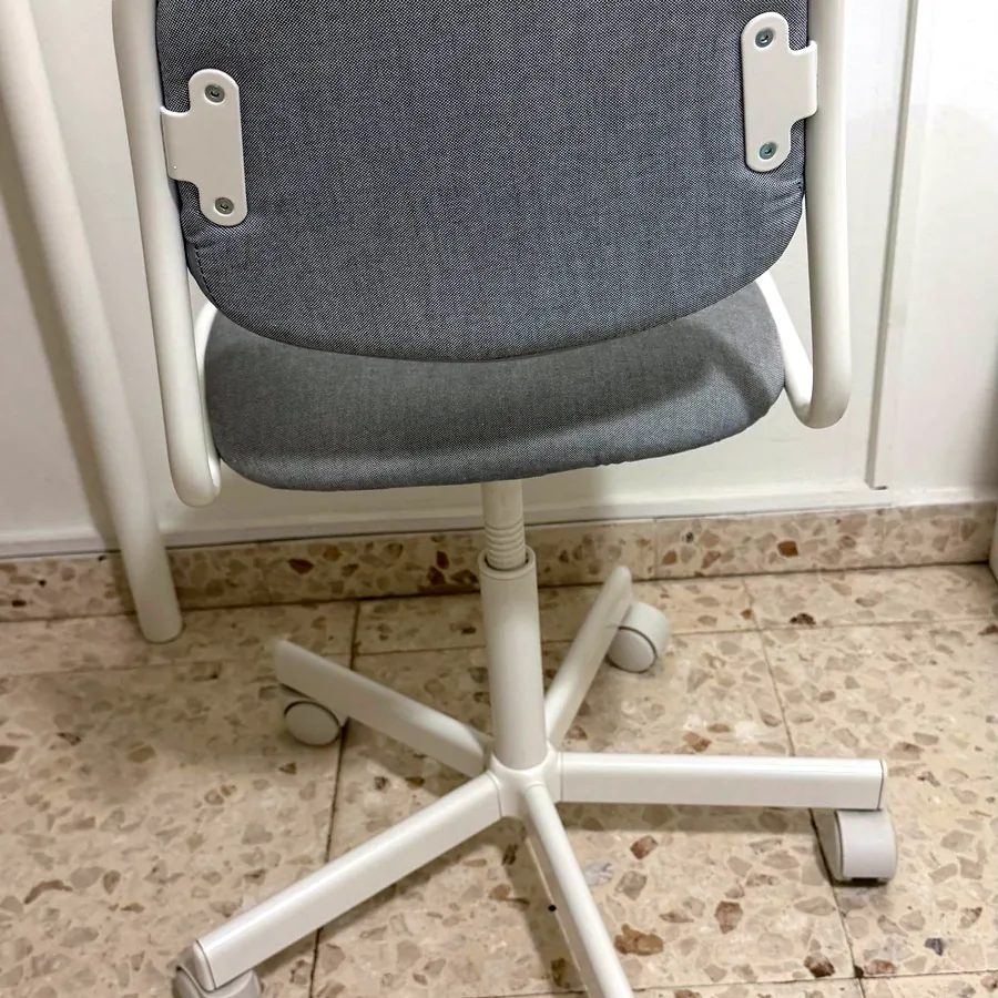 Кресло IKEA ÖRFJÄLL на колесиках
