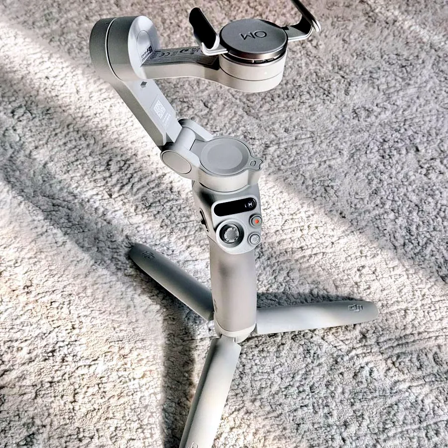 DJI Osmo Mobile SE, стабилизатор для телефона