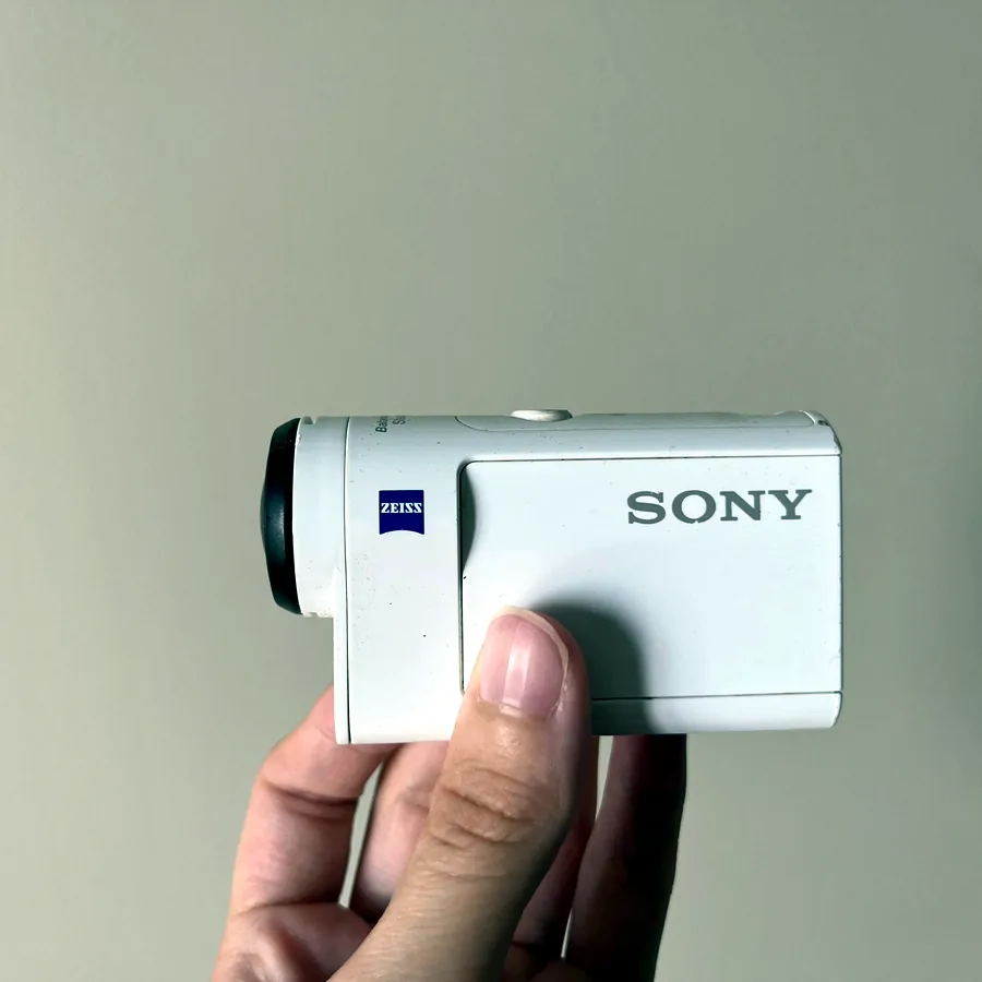 Экшн-камера Sony AS300, 1080p, полный комплект
