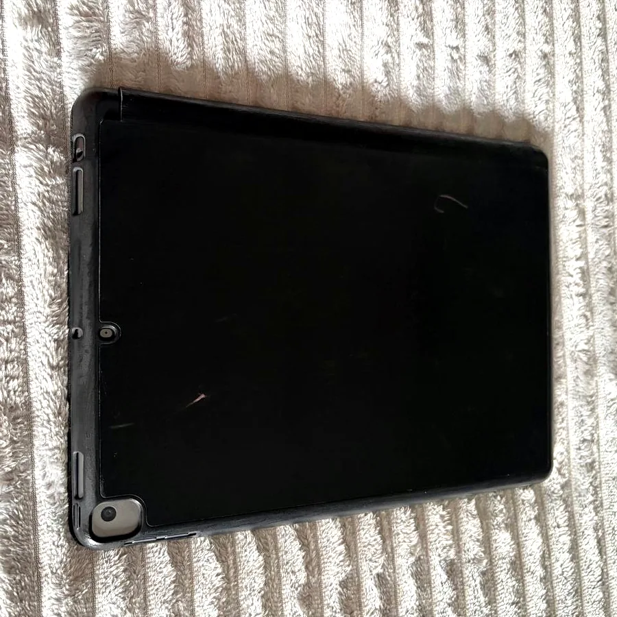 iPad 9, 64 ГБ, с Apple Pencil и чехлом