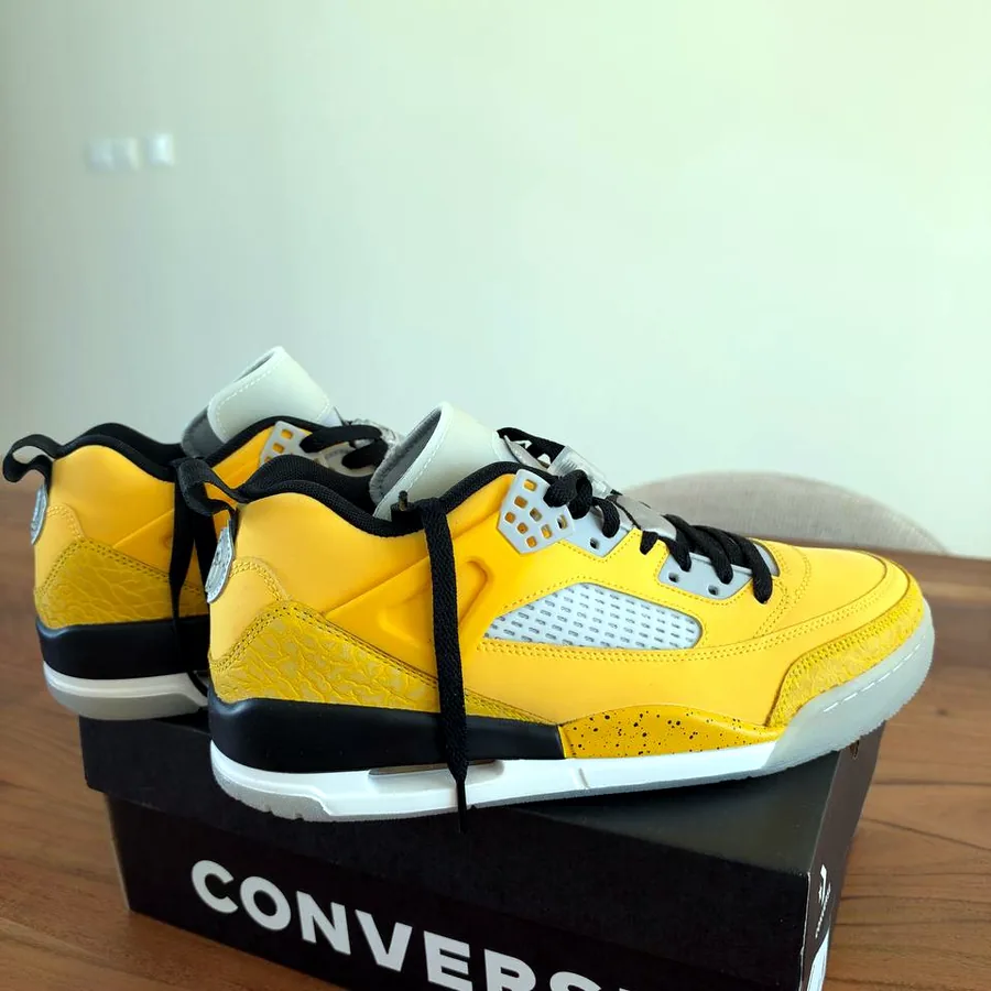 Кроссовки Nike Air Jordan, размер 42