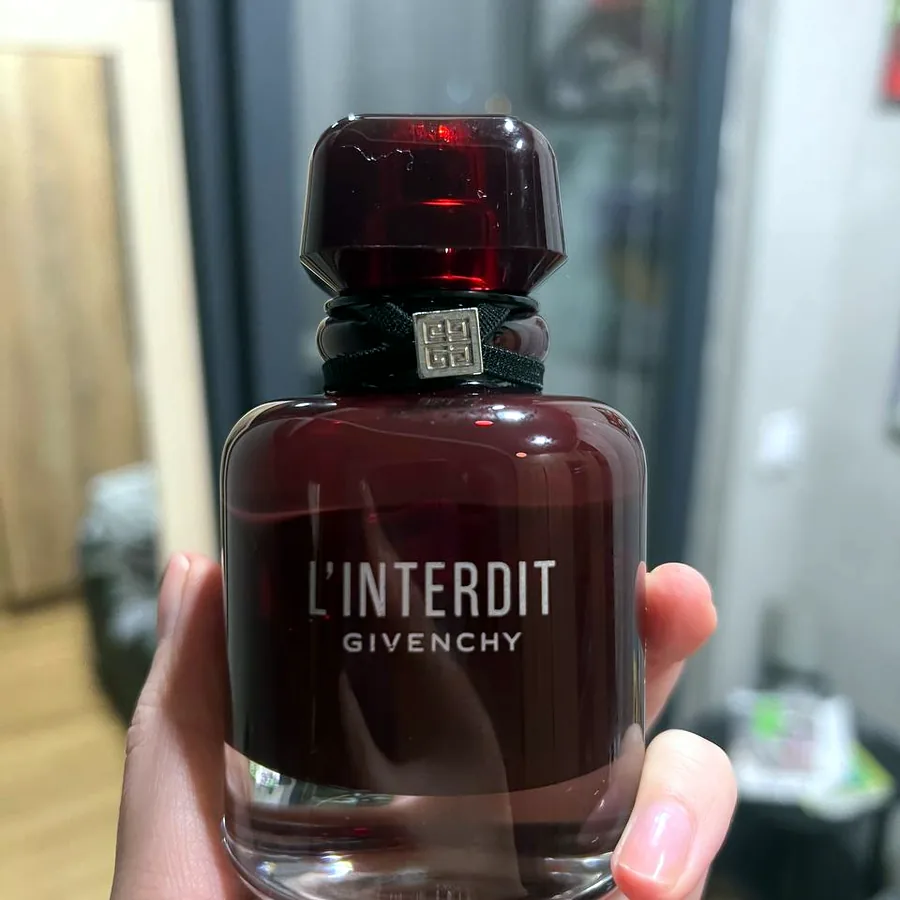 Духи Givenchy L'Interdit Rouge, половина флакона