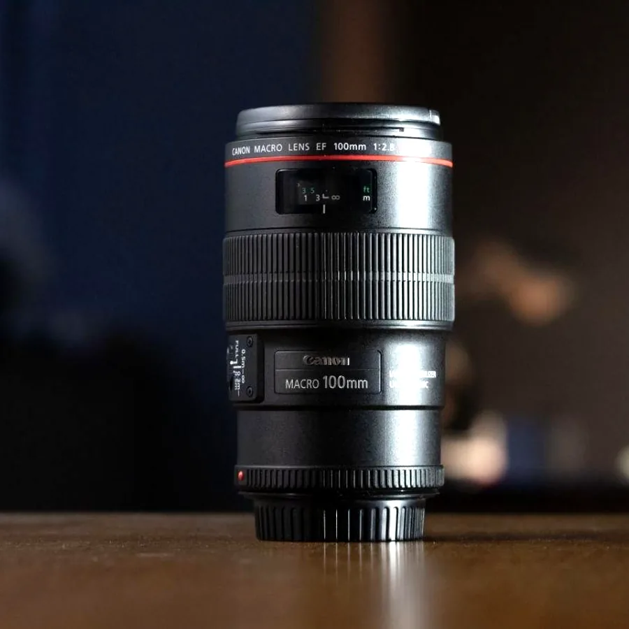 Объектив Canon EF 100mm f/2.8L Macro IS USM