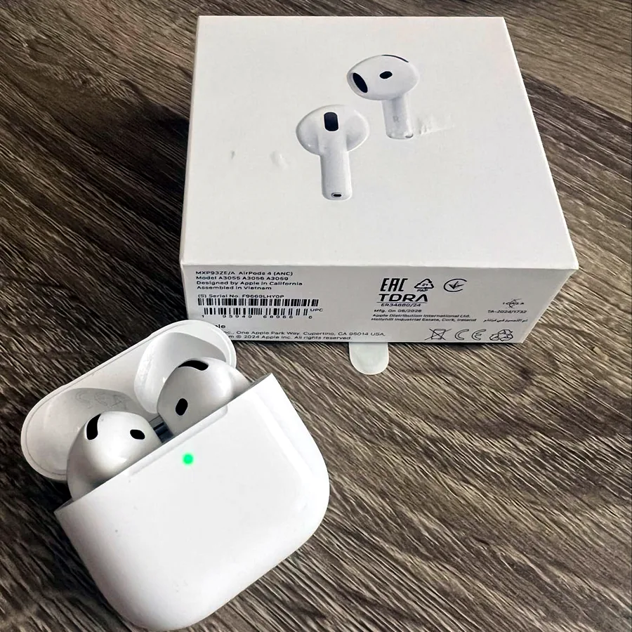 AirPods 4 с активным шумоподавлением