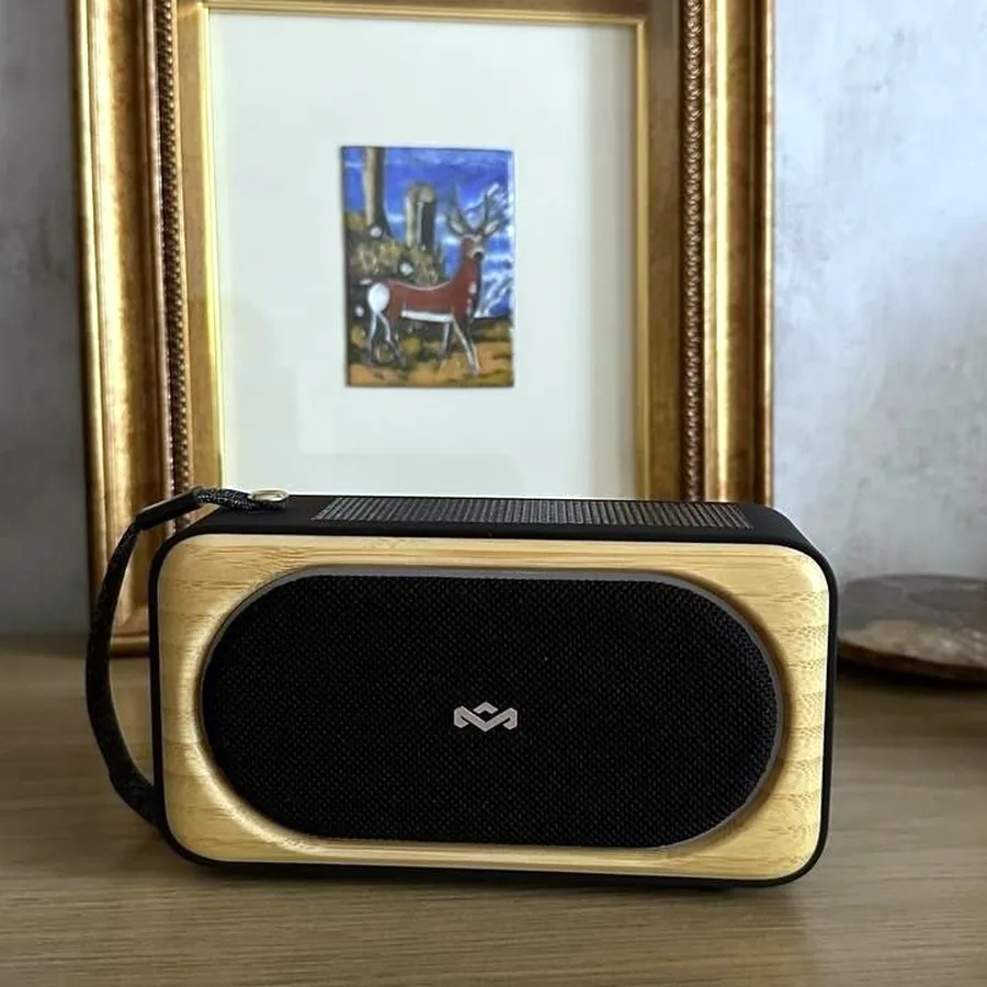 Портативная колонка House of Marley Roots Solar