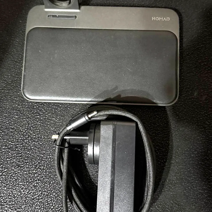 Original Nomad Qi Wireless Charging для Apple