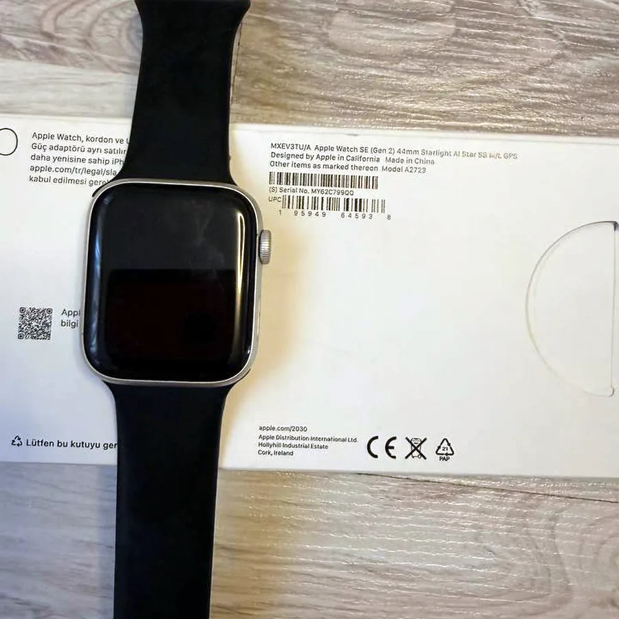 Apple Watch SE 2, 44 мм, хорошее состояние