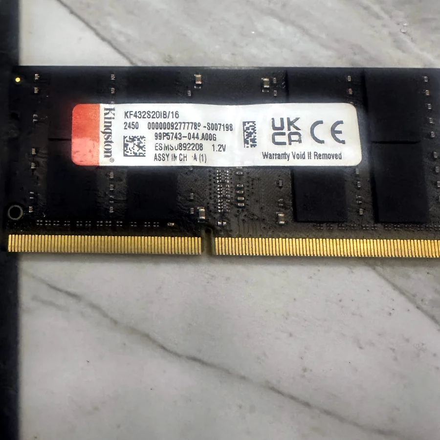 Комплектующие ПК и планка DDR4 8 ГБ