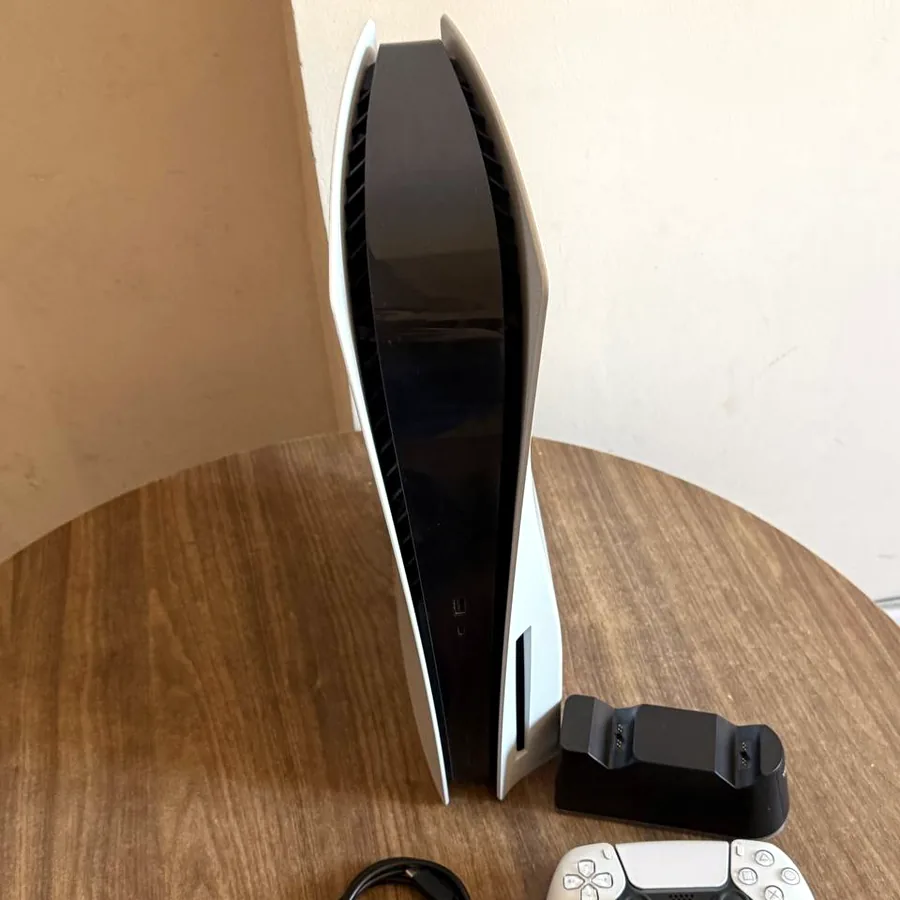 PlayStation 5 с дисководом, отличное состояние
