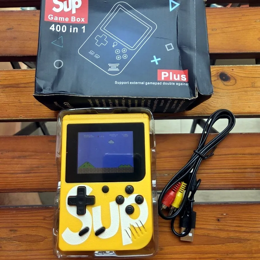 Игровая ретро-консоль SUP
