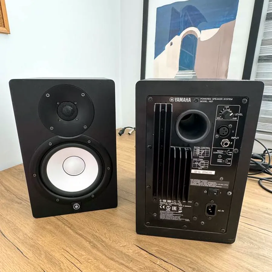 Студийные мониторы Yamaha HS7, 2 шт.