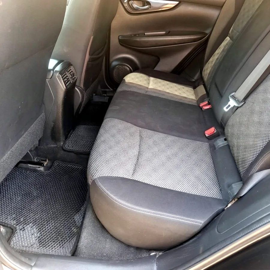 Nissan Rogue Sport SV 2017, пробег 104 443 мили