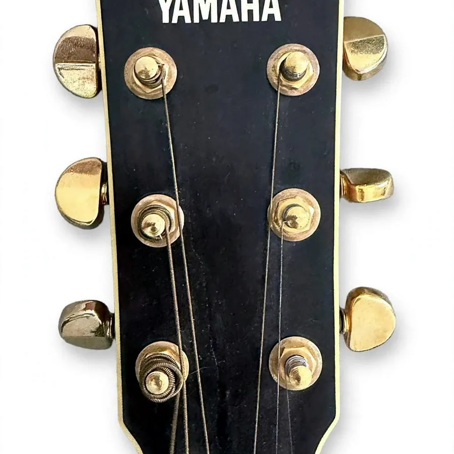 Электроакустическая гитара Yamaha LLX6A с чехлом