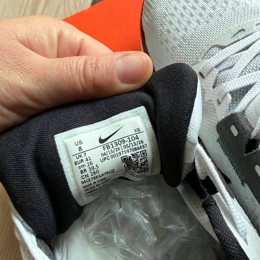 Кроссовки Nike оригинал, размер 41