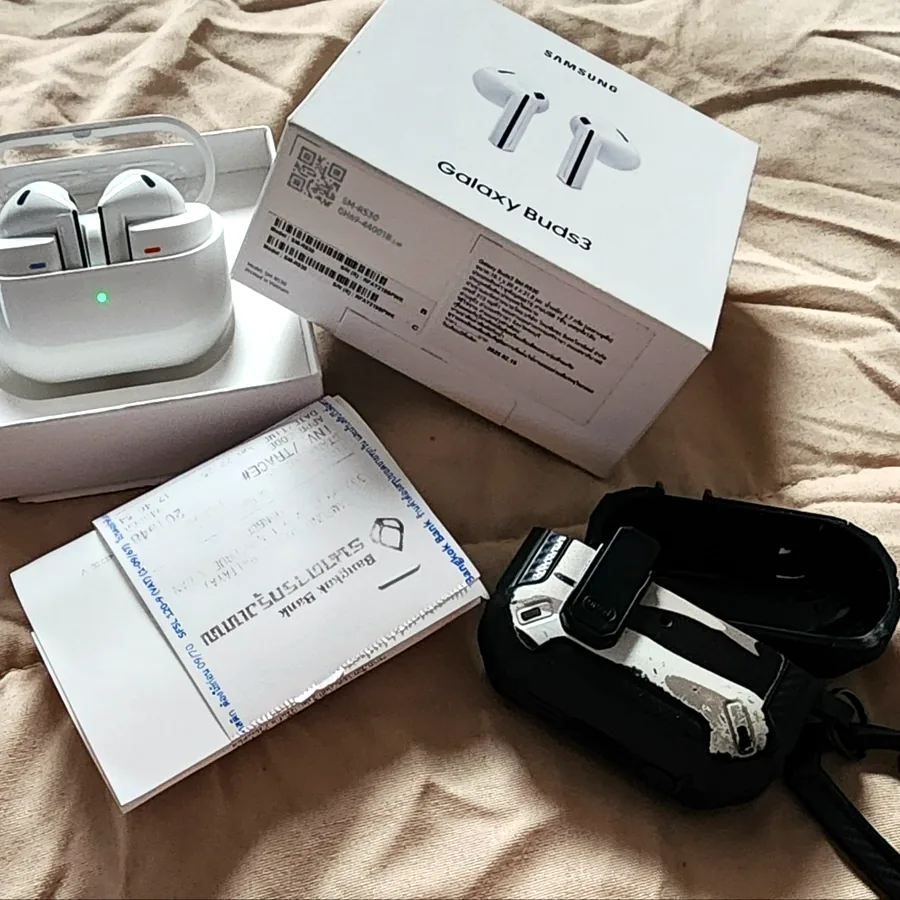 Наушники Samsung Galaxy Buds3, идеальное состояние