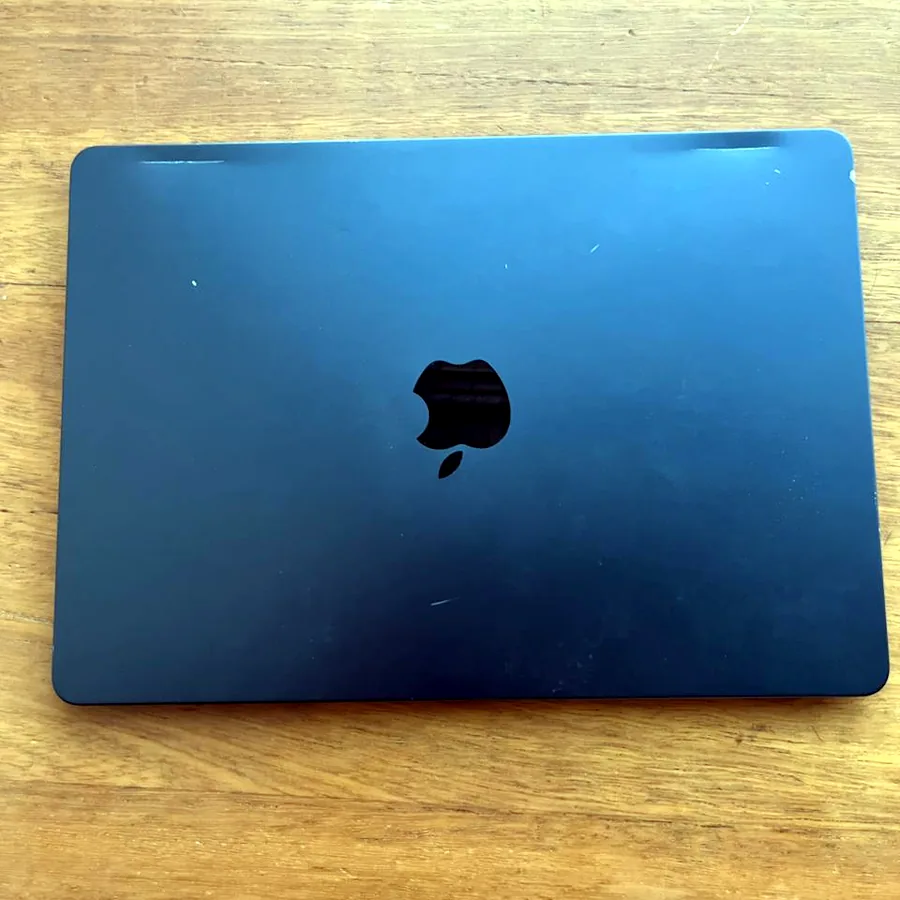 MacBook Air M2, 16GB, 256GB