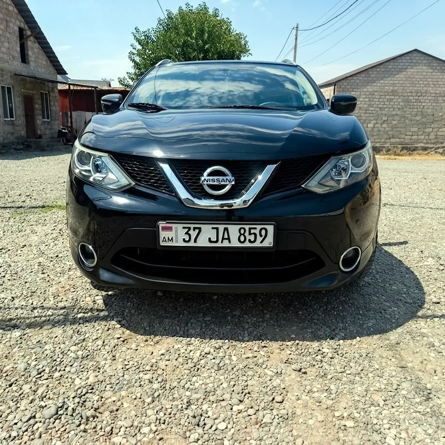 Nissan Rogue Sport SV 2017, пробег 104 443 мили