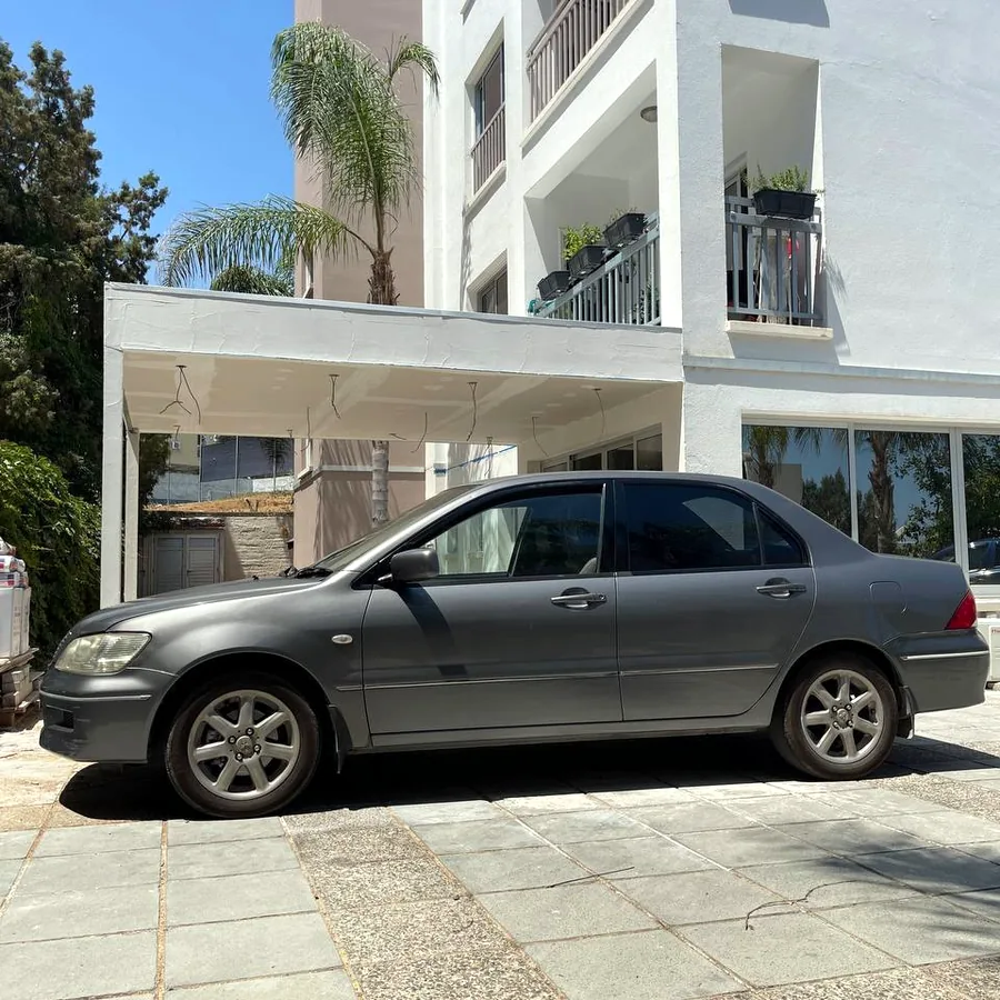 Mitsubishi Lancer 2001, автомат