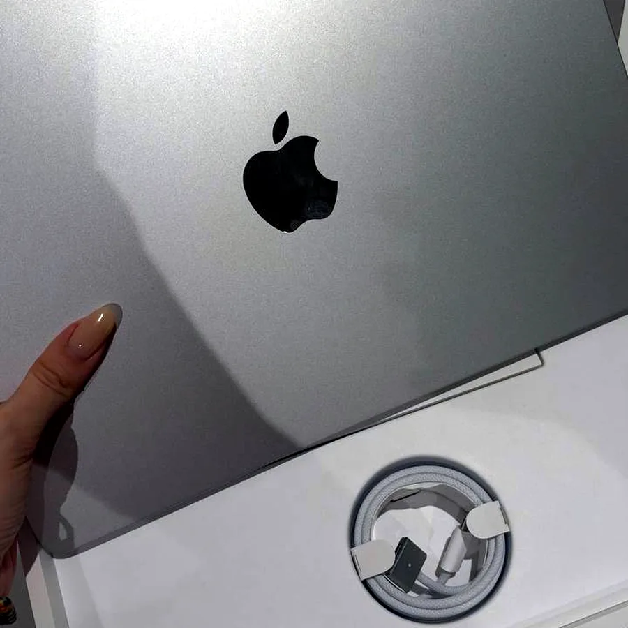 MacBook Air 13,6 дюймов M5, 16GB, 512GB, новый