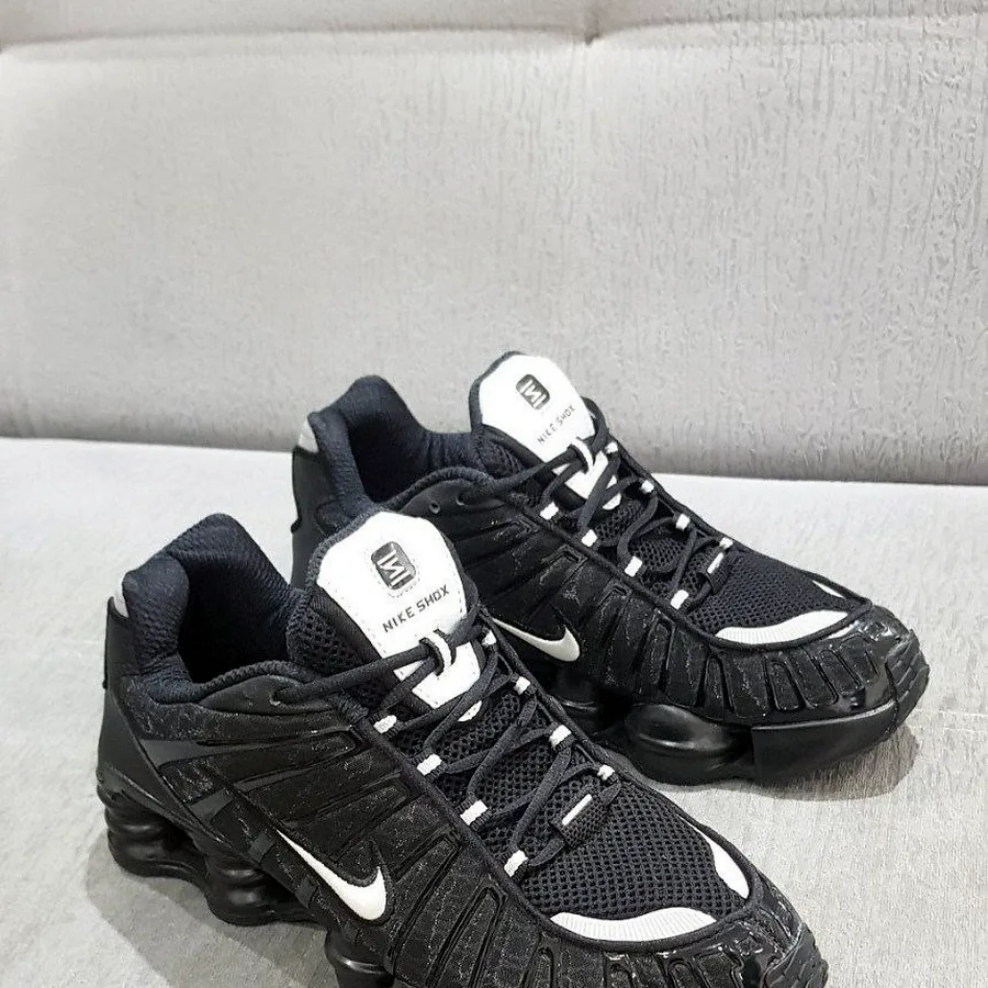 Nike Shox TL Black/White, размер 44
