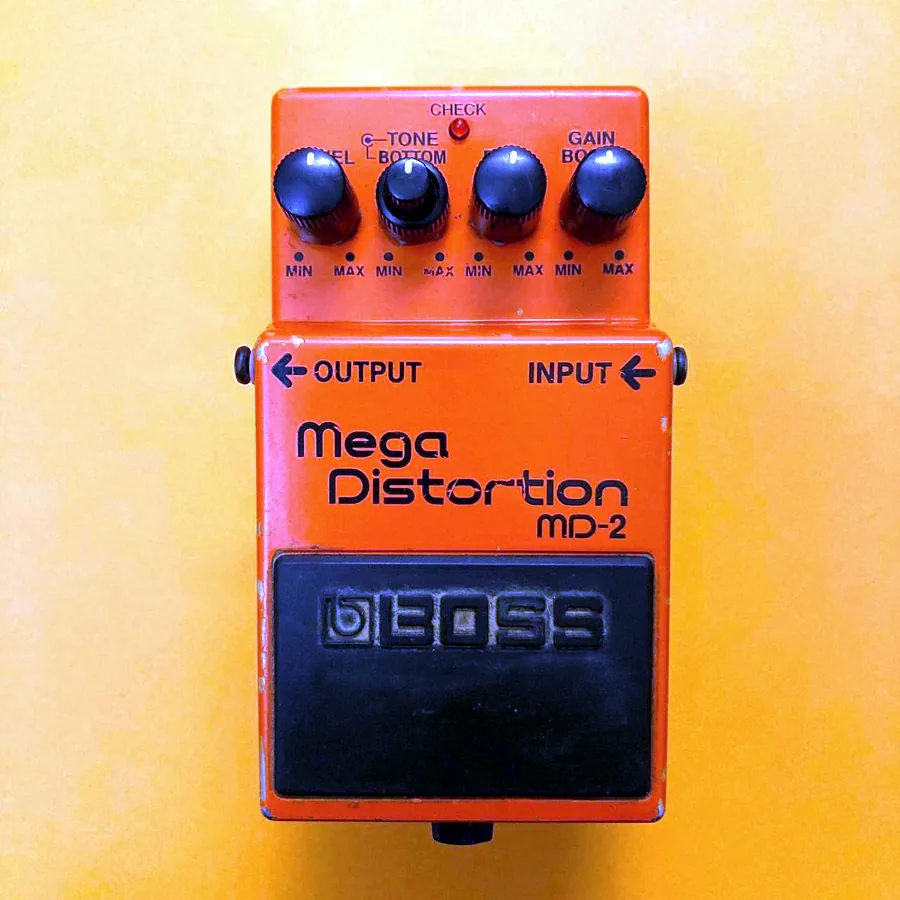Boss MD-2 Mega Distortion педаль эффектов