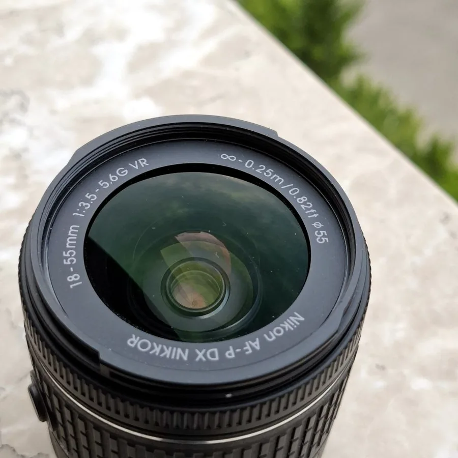 Объектив Nikon AF-S DX 18-55mm f/3.5-5.6G VR