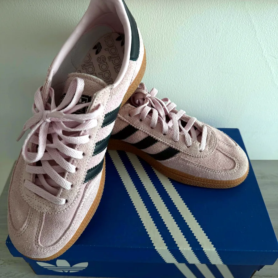Кроссовки Adidas Handball Spezial, размер 39⅓