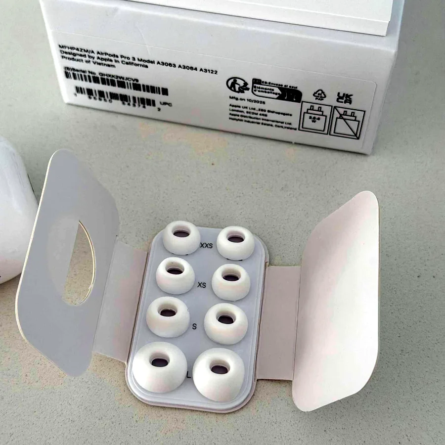 Apple AirPods Pro 3, как новые
