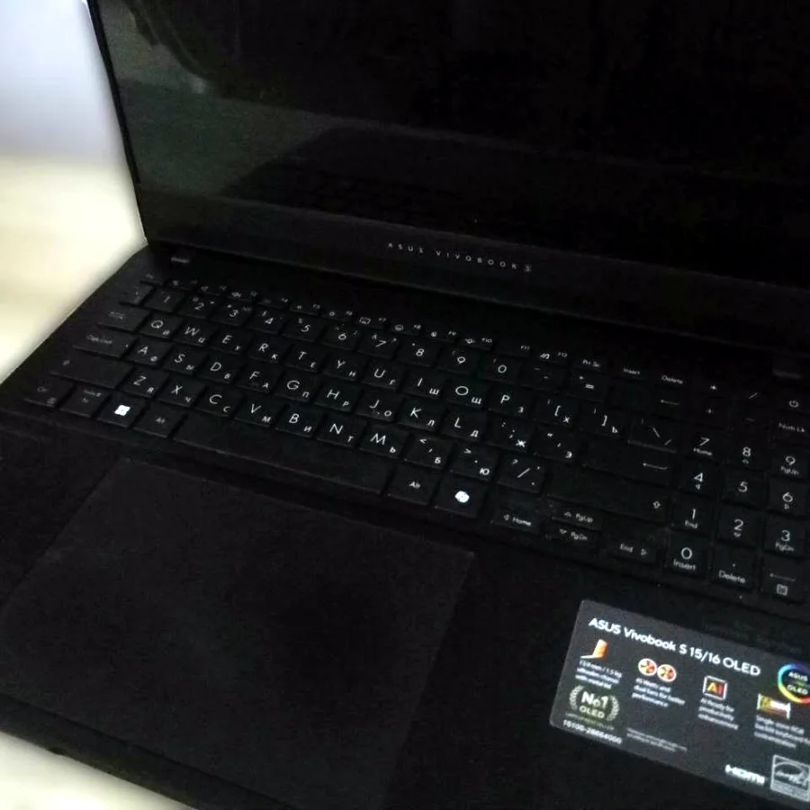 Ноутбук ASUS Vivobook S 15 OLED, идеальное состояние