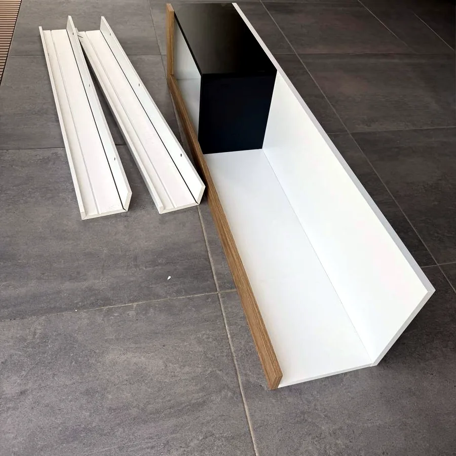 Полки Ikea MOSSLANDA, бесплатно