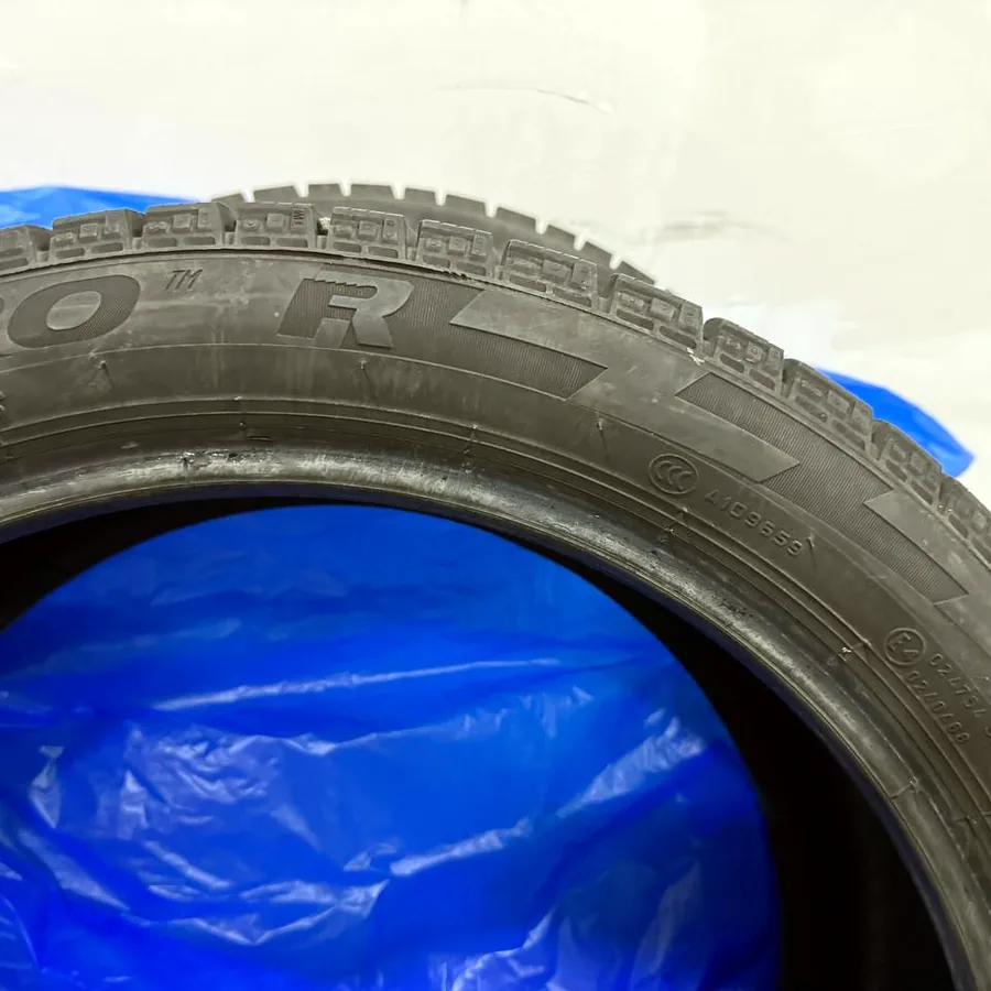 Зимние шины Pirelli Ice Zero FR 245/40 R18, комплект 4 шт
