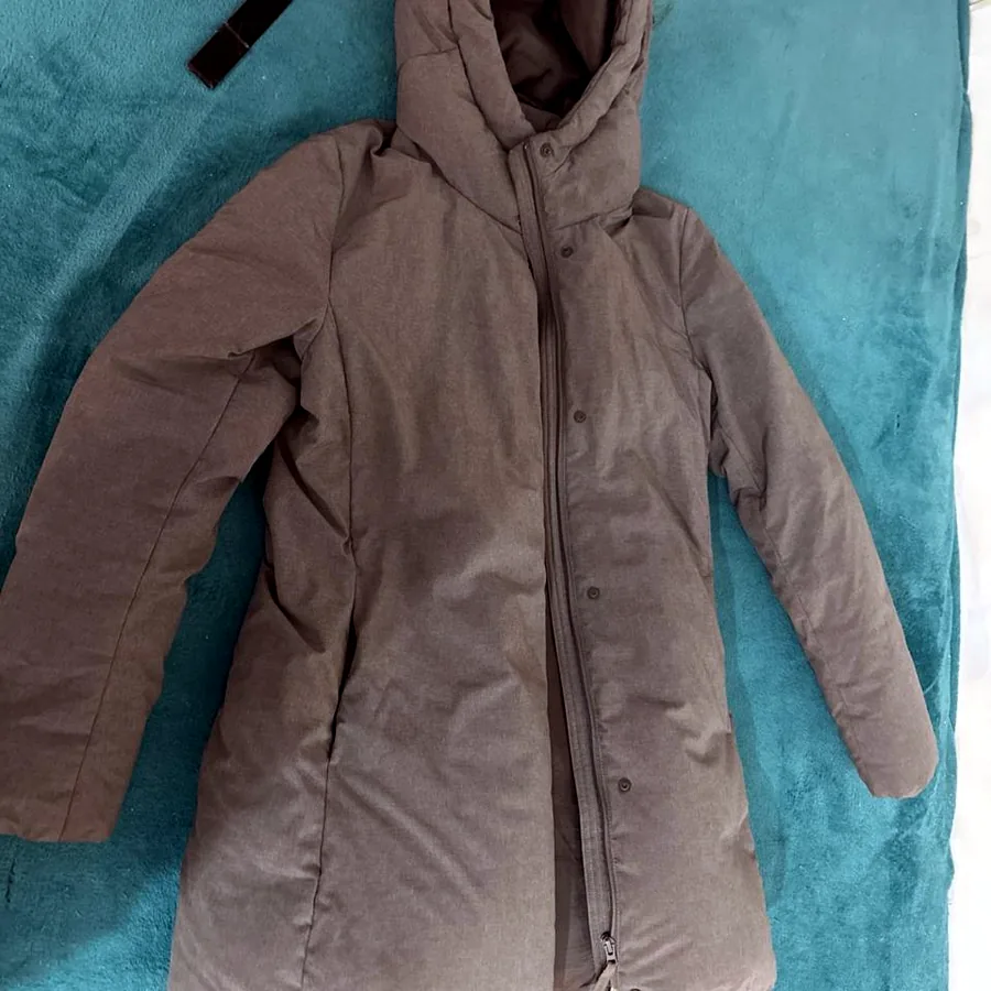 Пуховик Uniqlo, лёгкий