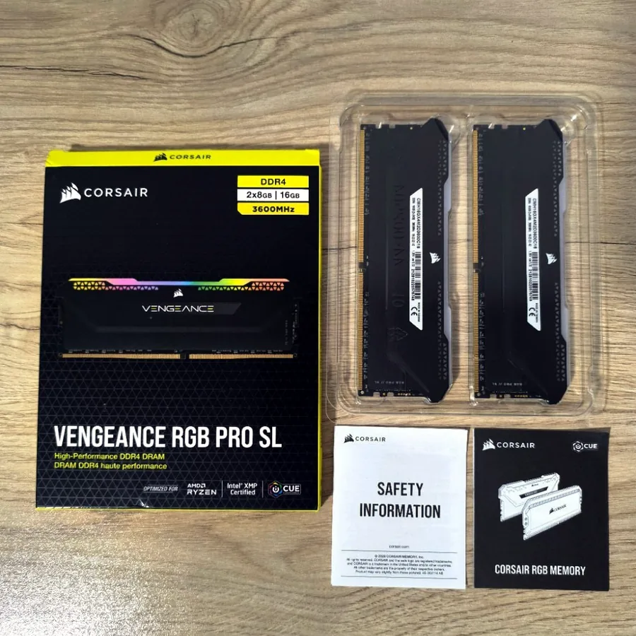 Corsair Vengeance RGB Pro SL 16 ГБ DDR4 3600 МГц