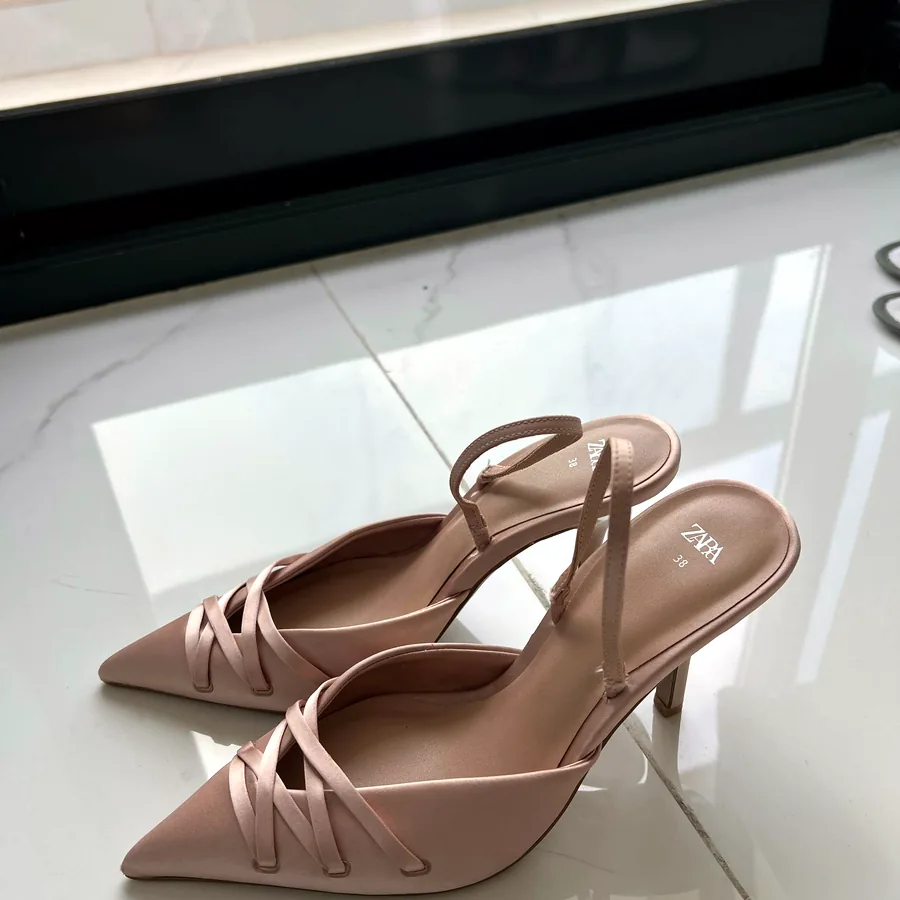 Туфли Zara бежевые, размер 38