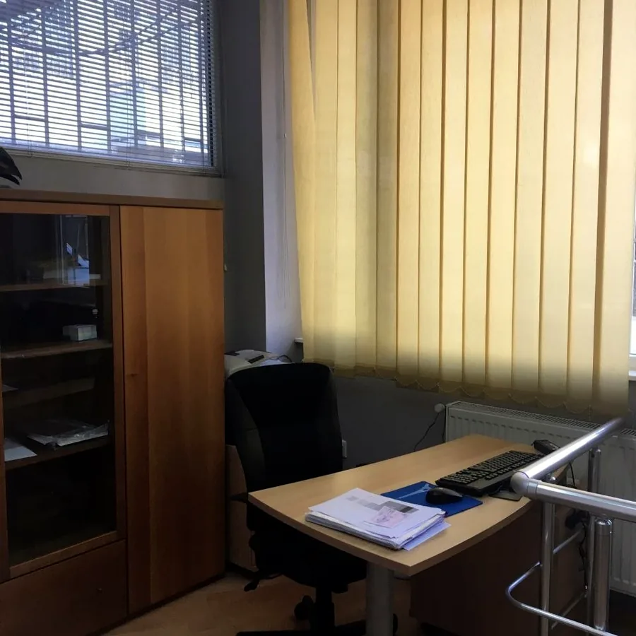 Коммерческое помещение, первый этаж и подвал, 60 м²