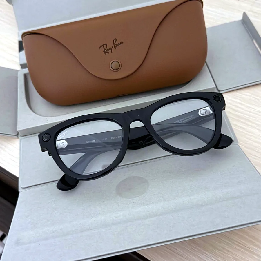 Очки Ray-Ban с индикатором скрытой камеры